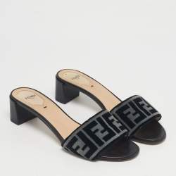 Pre Owned Fendi Black/Grey Velvet FF Slide Sandals Size 39