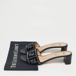 Pre Owned Fendi Black/Grey Velvet FF Slide Sandals Size 39