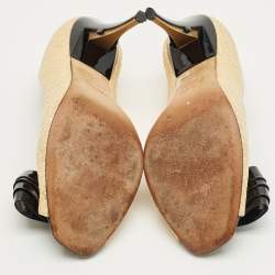 Pre Owned Fendi Cream/Black Patent Leather and Raffia Bow Peep Toe Pumps Size 39