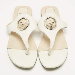 Pre Owned Fendi Off White Leather Thong Flat Sandals Size 38