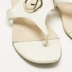 Pre Owned Fendi Off White Leather Thong Flat Sandals Size 38