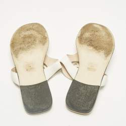 Pre Owned Fendi Off White Leather Thong Flat Sandals Size 38