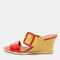 مملوكة مسبقًا Fendi Size 38 Yellow Patent Leather Espadrille Wedge Slide Sandals