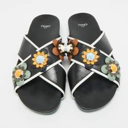 مملوكة مسبقًا Fendi Flowerland Size 41 Black/White Leather Criss Cross Slide Sandals