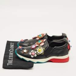 مملوكة مسبقًا حذاء رياضي فنجي سليب أون جلد أسود فلاورلاند مقاس 37