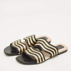 مملوكة مسبقًا حذاء فنْدي مُسطَّح جلد أسود/ذهبي موجة مخطط مقاس 38