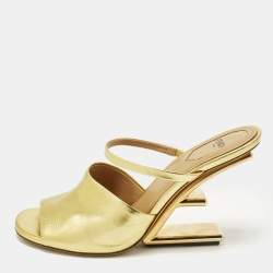 Pre Owned Fendi Gold Fendi First Size 38 Leather Slide Sandals