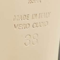 مملوكة مسبقًا حذاء كعب عالي فندي مقاس 38 جلد أسود / كريمي مقدمة مدببة