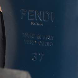 مملوكة مسبقًا صندل سلايد فندي فلاورلاند جلد لامع أسود تقاطع مقاس 37