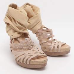 Pre Owned Fendi Strappy Size 35.5 Beige Elastane, Mesh and Suede Sandals