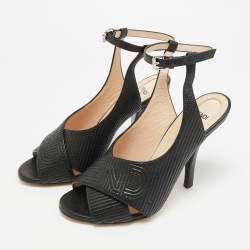 Pre Owned صندل فندي سير كاحل جلد نقش شعار مقاس 37