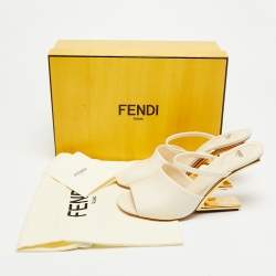مملوكة مسبقًا Fendi First Size 39 Cream Leather Slide Sandals
