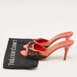 مملوكة مسبقًا صندل بشريط فيونكة قماش وجلد زوكا زهري/بني فندي مقاس 37