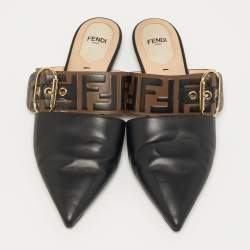 مملوكة مسبقًا صندل مول فندي فلات مميز جلد زوكا توباكو / أسود مقاس 38