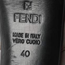 مملوكة مسبقًا Fendi FF Superstar Size 40 Grey Leather Peep Toe Sandals