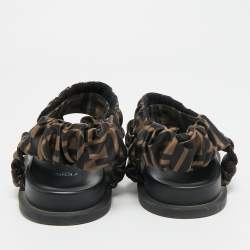 Pre Owned صندل فندي فيل حزام للكاحل ساتان زوكا بني/أسود مسطح مقاس 36