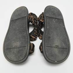 Pre Owned صندل فندي فيل حزام للكاحل ساتان زوكا بني/أسود مسطح مقاس 36