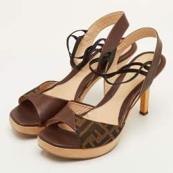 مملوكة مسبقًا صندل فندي بني قماش وزوخ جلد بحزام للكاحل مقاس 40