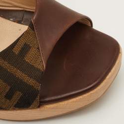 مملوكة مسبقًا صندل فندي بني قماش وزوخ جلد بحزام للكاحل مقاس 40