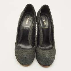 مملوكة مسبقًا Fendi Fendista Size 40 Grey Python Embossed Leather Platform Pumps