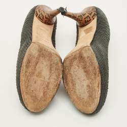 مملوكة مسبقًا Fendi Fendista Size 40 Grey Python Embossed Leather Platform Pumps