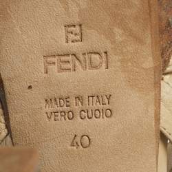 مملوكة مسبقًا Fendi Size 40 Beige Leather Strappy Sandals