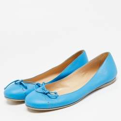 Pre Owned حذاء باليرينا فلات فندي بفيو́نكة جلد أزرق مقاس 38.5