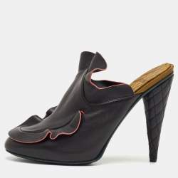 مملوكة مسبقًا Fendi Size 40 Black Leather Waves Ruffle Platform Mules