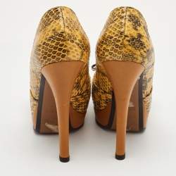 مملوكة مسبقًا حذاء كعب عالي فيندي فيونيكة جلد بايثون أصفر/أسود منصة مقدمة مفتوحة مقاس 38