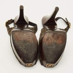 Pre Owned حذاء كعب عالي فنـدي فنـديستـا كانفاس بني بمقدمة مفتوحة وسير خلفي مقاس 39