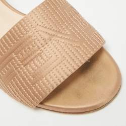 Pre Owned صندل فندي كعب عريض ستان بيج مطرز بشعار مقاس 37.5