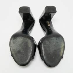 مملوكة مسبقًا Fendi Size 36 Black Patent Leather Logo Detail Slide Sandals