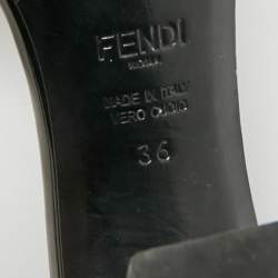 مملوكة مسبقًا Fendi Size 36 Black Patent Leather Logo Detail Slide Sandals