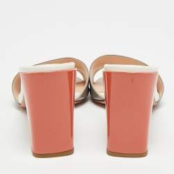 مملوكة مسبقًا صندل فنْدي جلد لامع ثلاثي الألوان بتفاصيل الشعار مقاس 36