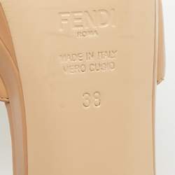 مملوكة مسبقًا Fendi Size 38 Beige Leather T-Strap Platform Sandals