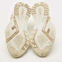 مملوكة مسبقًا Fendi Flow Size 39.5 Beige/White Fabric and Suede Lace Up Sneakers
