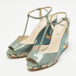 مملوكة مسبقًا Fendi Size 39 Blue Patent Leather Ankle Strap Wedge Sandals