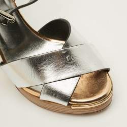 مملوكة مسبقًا Fendi Roman Size 36.5 Silver Leather Crisscrss  Ankle Strap Sandals