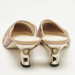 مملوكة مسبقًا حذاء مولز فندي  كوليبيري شبك وردي مرصع كريستال مقدمة مدببة مقاس 37