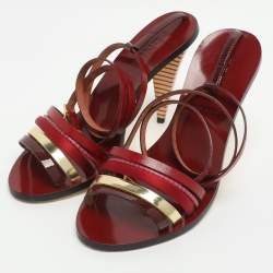 Pre Owned صندل فندي سيور للكاحل مصنوع من جلد لامع وقماش الساتان متعدد الألوان مقاس 36