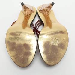 Pre Owned صندل فندي سيور للكاحل مصنوع من جلد لامع وقماش الساتان متعدد الألوا ن مقاس 36