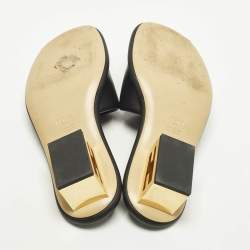 مملوكة مسبقًا Fendi Baguette Size 37 Black Leather Mules