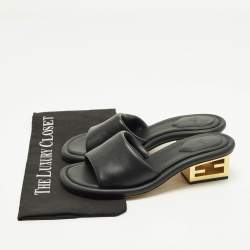 مملوكة مسبقًا Fendi Baguette Size 37 Black Leather Mules
