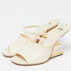 Pre Owned Fendi fendi first Size 37 Cream Leather Slide Sandals
