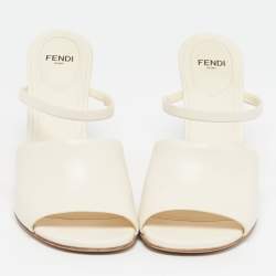 Pre Owned Fendi fendi first Size 37 Cream Leather Slide Sandals