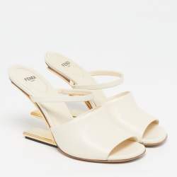 Pre Owned Fendi fendi first Size 37 Cream Leather Slide Sandals