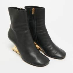 مملوكة مسبقًا حذاء فندي بوت طول الكاحل فندي فيرست جلد أسود مقاس 37