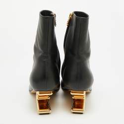 مملوكة مسبقًا حذاء فندي بوت طول الكاحل فندي فيرست جلد أسود مقاس 37