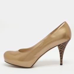 مملوكة مسبقًا Fendi Size 41 Gold Patent Leather FF Heel Platform Pumps