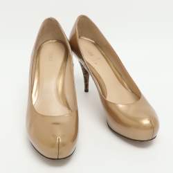 مملوكة مسبقًا Fendi Size 41 Gold Patent Leather FF Heel Platform Pumps